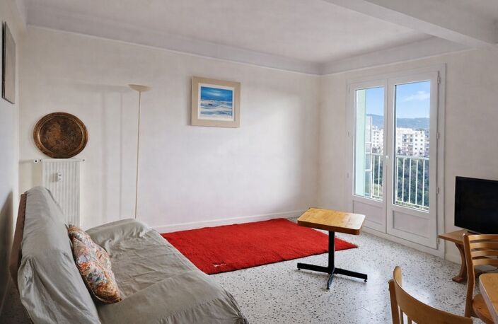 À vendre – Appartement T3 de 70m² terrasse avec vue dégagée, garage fermé et cave – Nice 06100 secteur Henry Dunant — photo 2