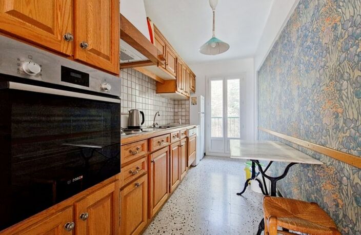 À vendre – Appartement T3 de 70m² terrasse avec vue dégagée, garage fermé et cave – Nice 06100 secteur Henry Dunant — photo 3