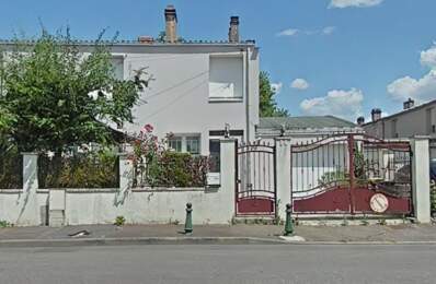 Maison jumelée à Woippy – 4 chambres, garage double, jardin — photo du bien