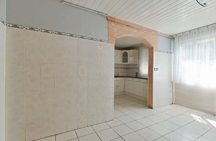 Maison jumelée à Woippy – 4 chambres, garage double, jardin — photo 2