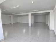Local lumineux 130 m2 — photo 3