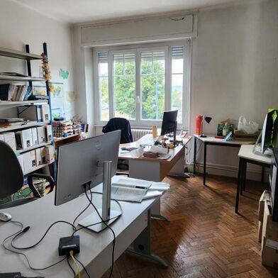 Local industriel 7 pièces 198000 €