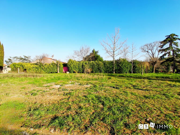Terrain constructible plat de 970 m², bien exposé — photo 1