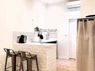 PERPIGNAN- GARE - STUDIO MEUBLÉ AVEC TERRASSE — photo 2