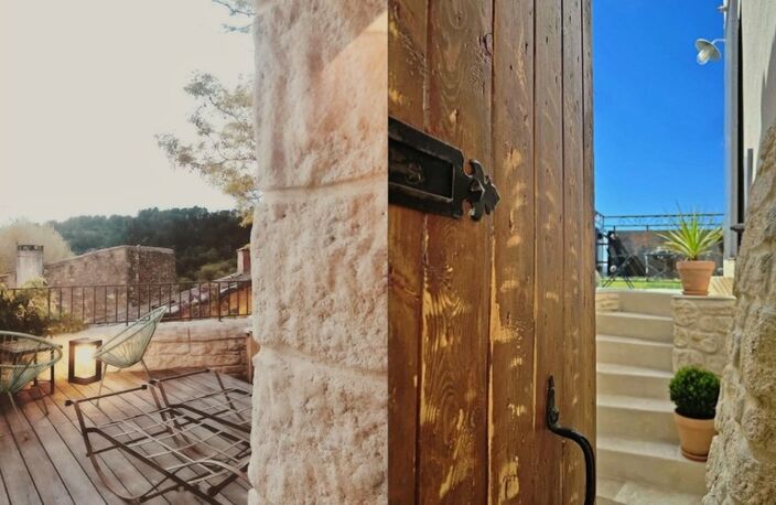 Ancienne bergerie à vendre 5 pièces à 25mn au nord d'AIX EN PROVENCE (13), 100 m2, terrasse et vue panoramique — photo 2