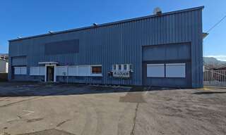 Local industriel  700 m² à vendre à Lons-le-Saunier (39000)