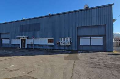 Local industriel 4 pièces 338000 €