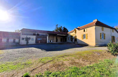 Ancienne ferme de 1796 sur 3,7 Hectares, dépendances, vue sur les Pyrénées — photo du bien