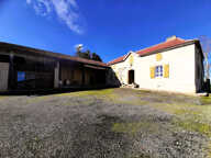 Ancienne ferme de 1796 sur 3,7 Hectares, dépendances, vue sur les Pyrénées — photo 2
