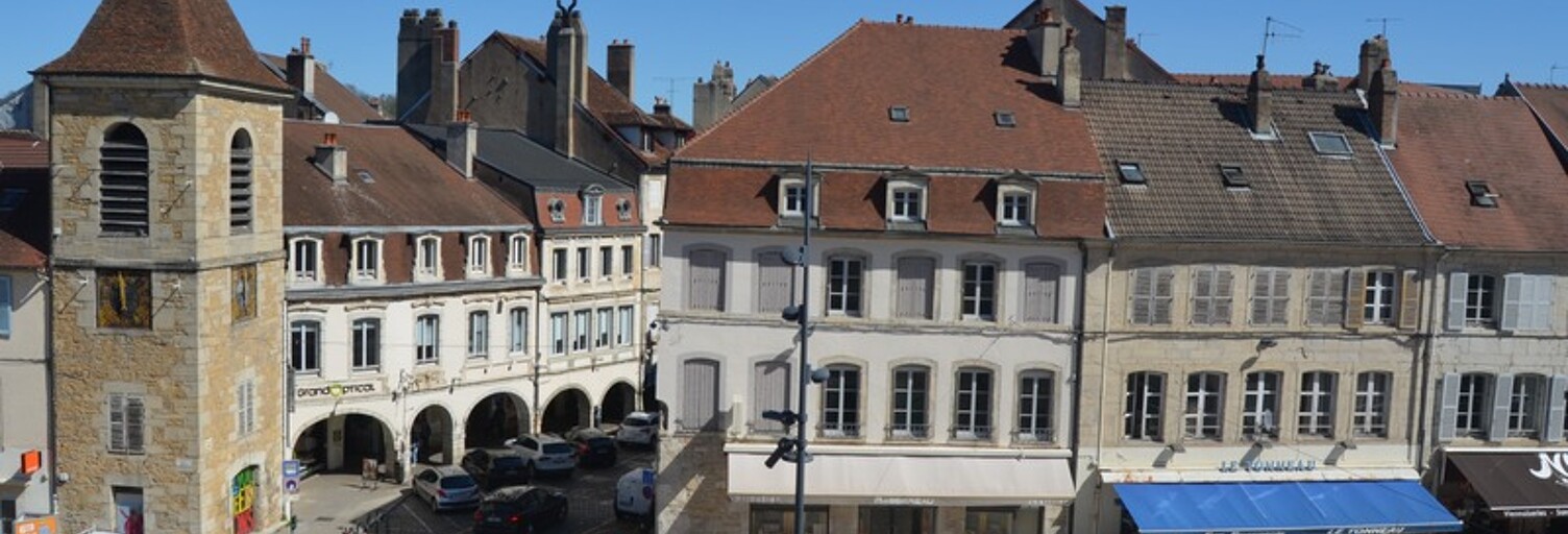 Immeuble  366 m² à vendre à Lons-le-Saunier (39000)