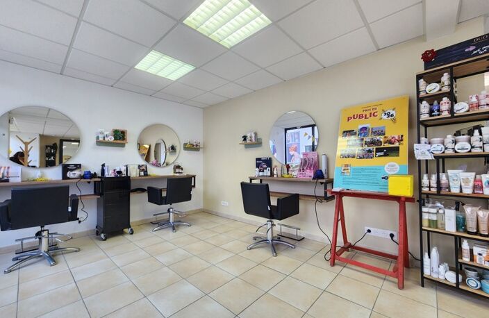 À vendre : Fonds de commerce – Salon de coiffure (40 000 €)  Saint-Trojan-les-Bains – Île d’Oléron — photo 4