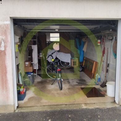 Garage  18000 €