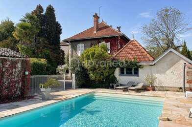 Maison 9 pièces 745500 €