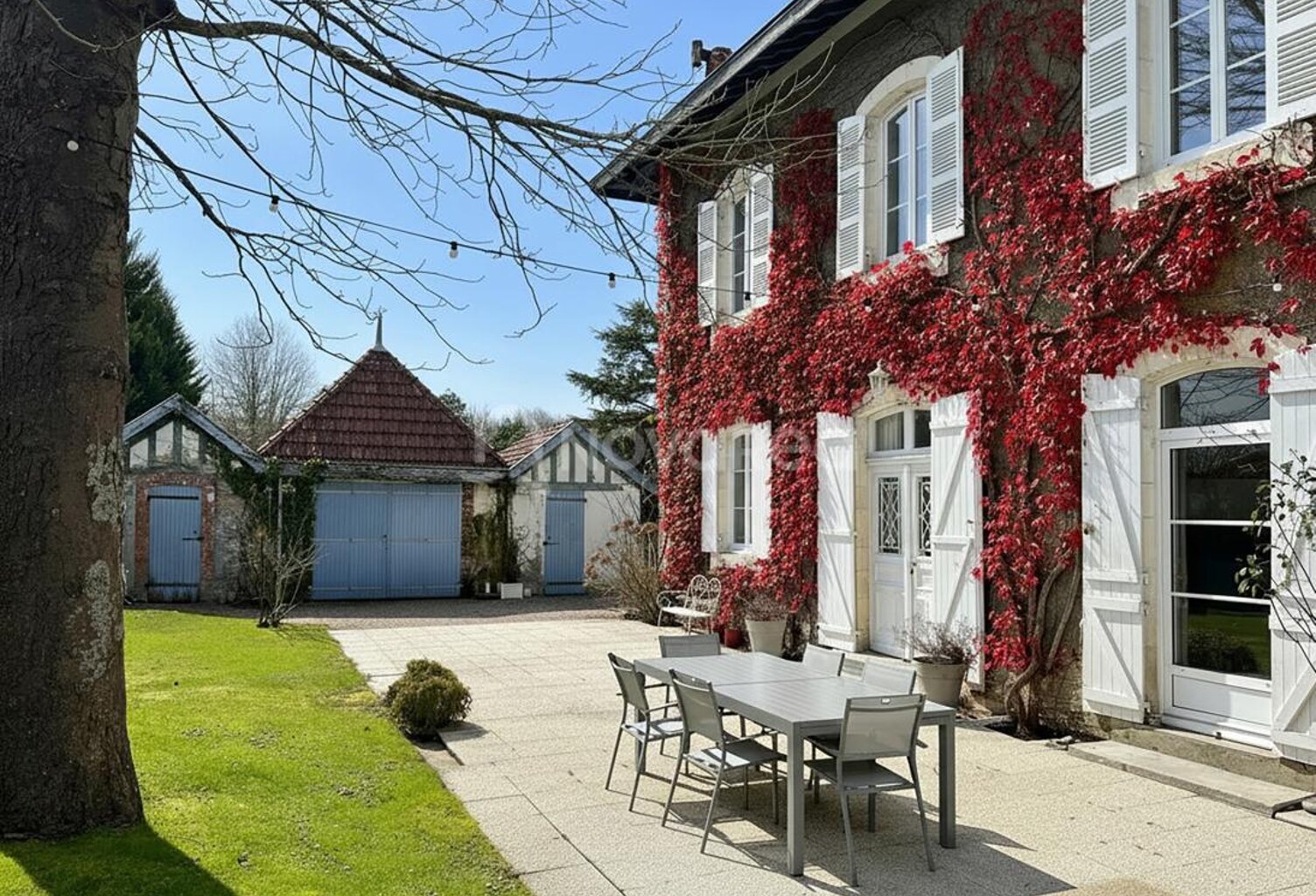 Maison 8 pièces — photo 1