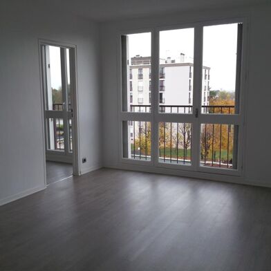 Appartement 3 pièces 1050 €