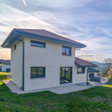 Maison 5 pièces 591000 €