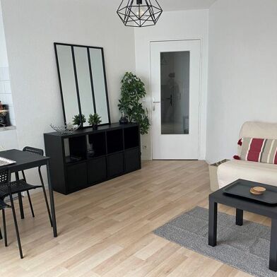 Appartement 1 pièces 770 €