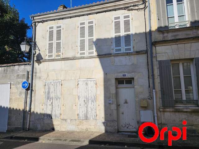 HYPERCENTRE – MAISON À RÉNOVER — photo du bien