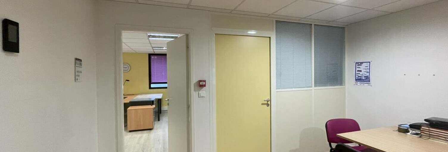 Bureau  130 m² à louer à Lorient (56100)