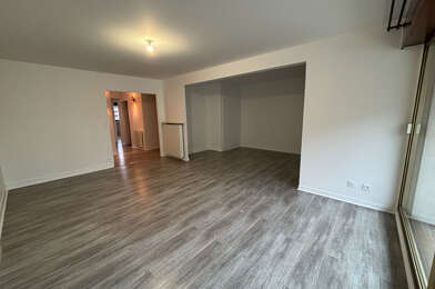 Appartement 4 pièces 1037 €