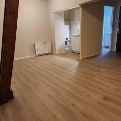 Appartement 1 pièces 341 €