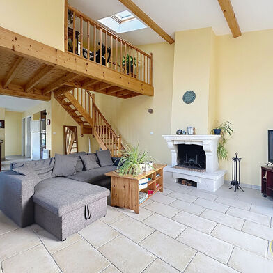 Maison 7 pièces 249000 €