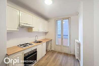 Appartement 4 pièces 870 €