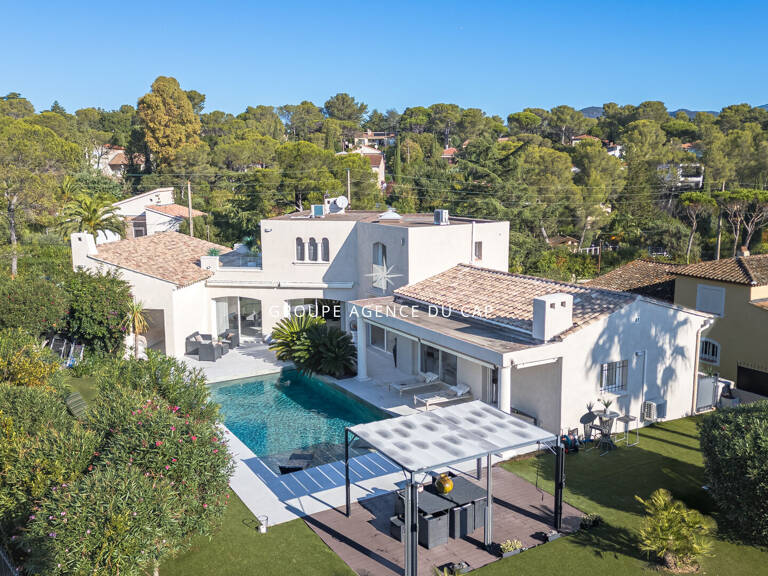 VILLA SAINT RAPHAEL VALESCURE PISCINE — photo 1