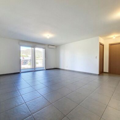 Appartement 3 pièces 1017 €