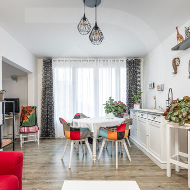 Appartement 4 pièces 156000 €