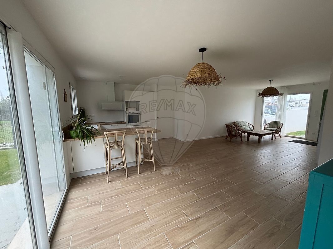 Villa / Maison  T4 à vendre Vaux-sur-Mer 17640