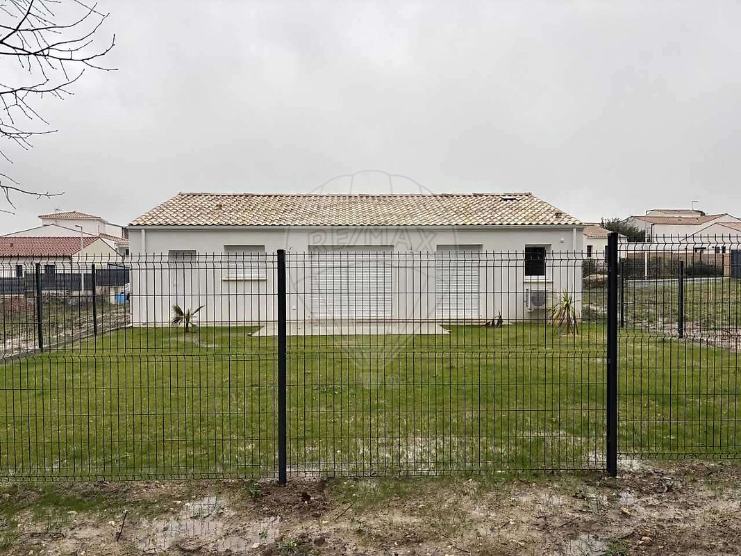 Villa / Maison  T4 à vendre Vaux-sur-Mer 17640