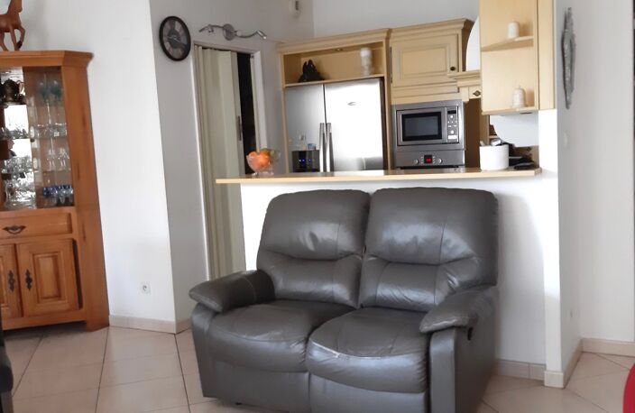 EXCLUSIVITÉ - CAVALAIRE T3 65 M² RÉSIDENCE TRÈS RECHERCHÉE — photo 3