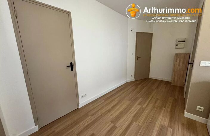 Centre ville RETIERS 35240, Appartement T2, 1er étage — photo 2