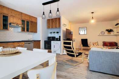 Appartement 5 pièces 1200 €