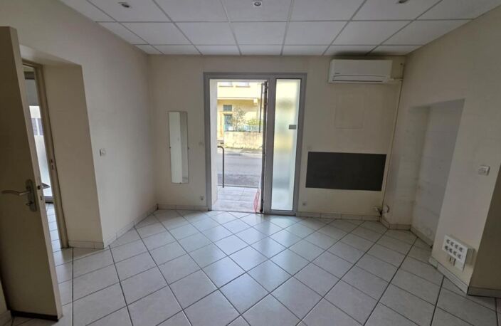 Bien Commercial À Vendre Montfavet — photo 4