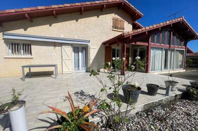 Maison 4 pièces 300000 €