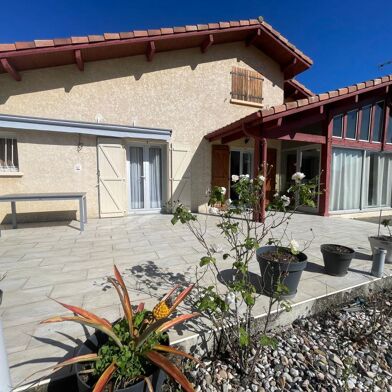 Maison 4 pièces 300000 €