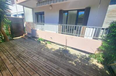 Appartement À Vendre Les Lones, trois chambres SIX FOURS LES PLAGES Rez de chaussée, garage. front de mer — photo du bien