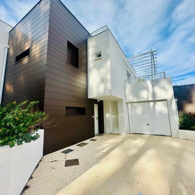 Maison 4 pièces 565000 €