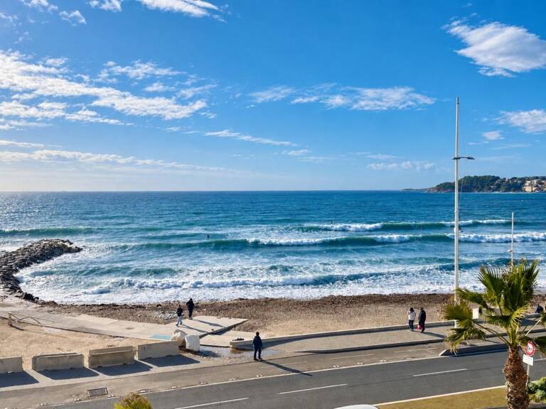 Appartement À Vendre T3 en Duplex 57m2 +terrasse vue mer Six fours les Plages — photo 1