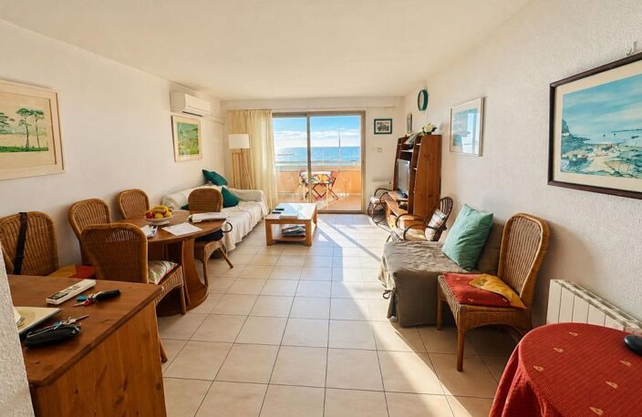 Appartement À Vendre T3 en Duplex 57m2 +terrasse vue mer Six fours les Plages — photo 2