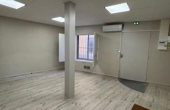Bureau À Louer centre ville de la Seyne — photo 3