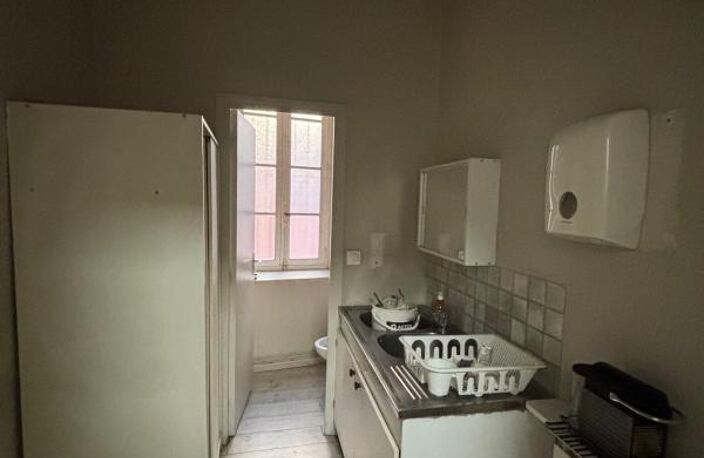 Bureau À Louer centre ville de la Seyne — photo 5