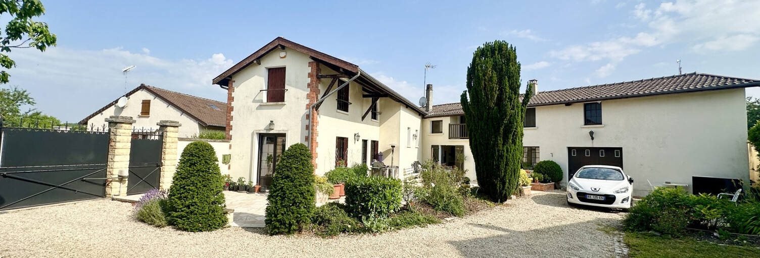 Maison 9 Pièces 220 m² à vendre à Vitry-en-Perthois (51300)