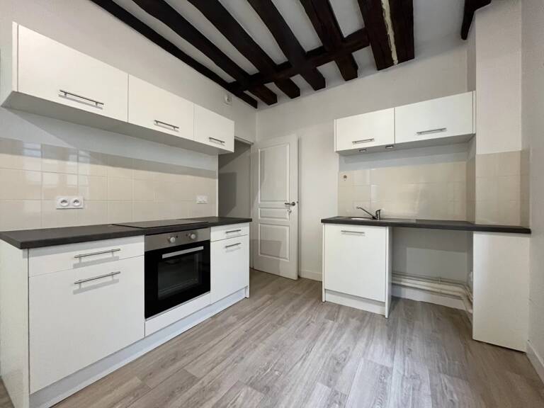 A LOUER - APPARTEMENT 2 PIECES SITUE EN BASSE VILLE DE CHARTRES — photo 1