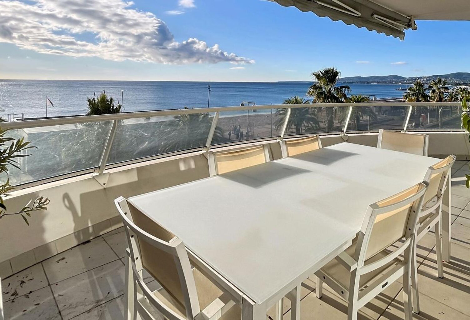 Exclusivité Appartement À Vendre VUE MER SECTEUR FREJUS PLAGE — photo 1
