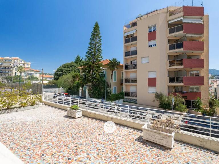 Nice Évêché - 4 Pièces - Terrasse — photo 1