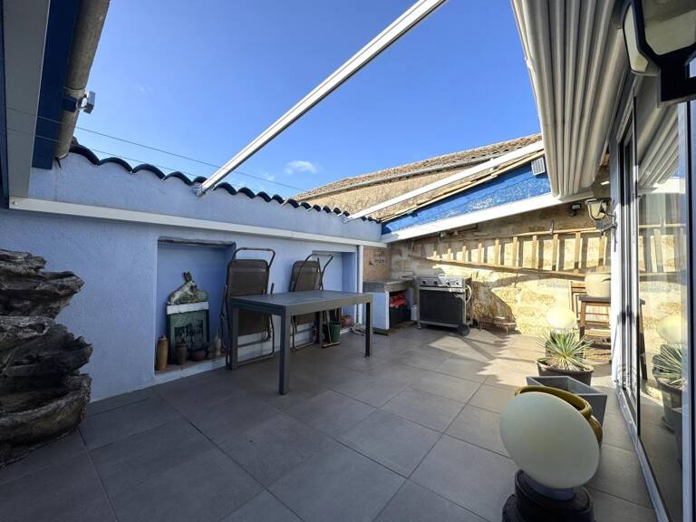 Appartement avec Terrasse et Parking — photo 1