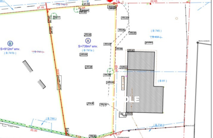 TERRAIN CONSTRUCTIBLE 739 m2 — photo 2